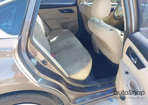 2015 Nissan Altima 2.5 S z USA, uszkodzony, nr VIN 1N4AL3AP3FC142588